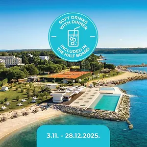 4* Отель Aminess Vival Maestral