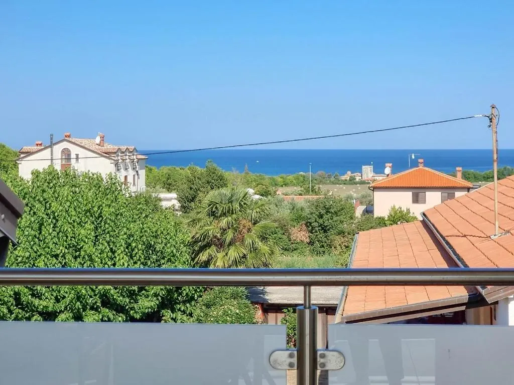 Silos Mare Apartment Novigrad
