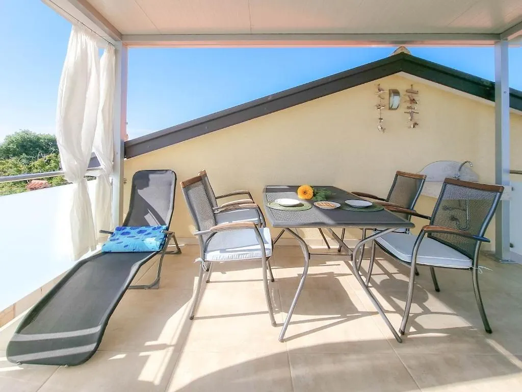 Silos Mare Apartment Novigrad
