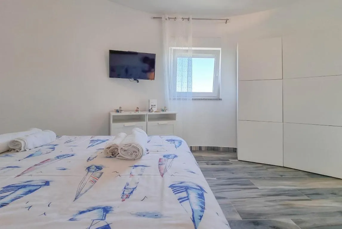Silos Mare Apartment Novigrad