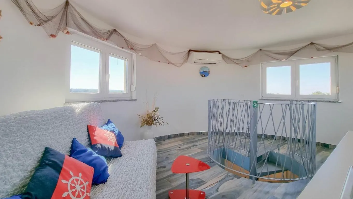 Silos Mare Apartment Novigrad